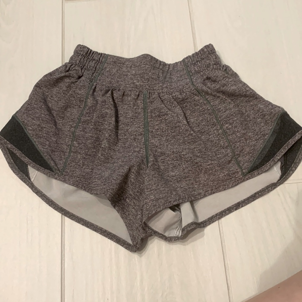 Hotty hots low-rise short 2.5”